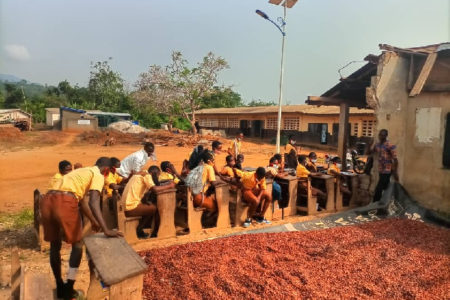 Ayensuano: 86 students share 16 desks in the only JHS at Nubeso